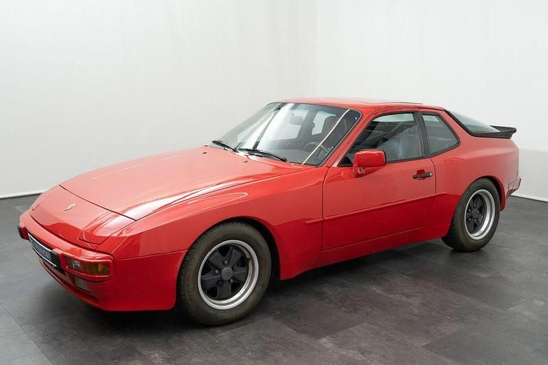 Rot Gebraucht 1986 Porsche 944 Coupé | 17.900 € - Bild 1/4