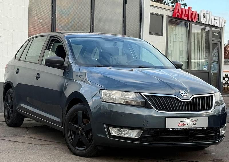 Gebraucht Skoda Rapid Active 86 PS (63 kW) 2014 Grau Kleinwagen