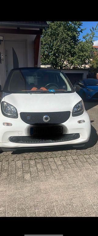 Weiß Gebraucht 2019 Smart ForTwo Electric Drive Coupé | 7.200 € (Fairer Preis) - Bild 1/4