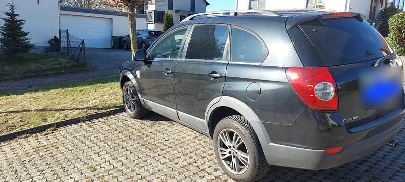 Gebraucht Chevrolet Captiva LS 136 PS (100 kW) 2009 Schwarz SUV