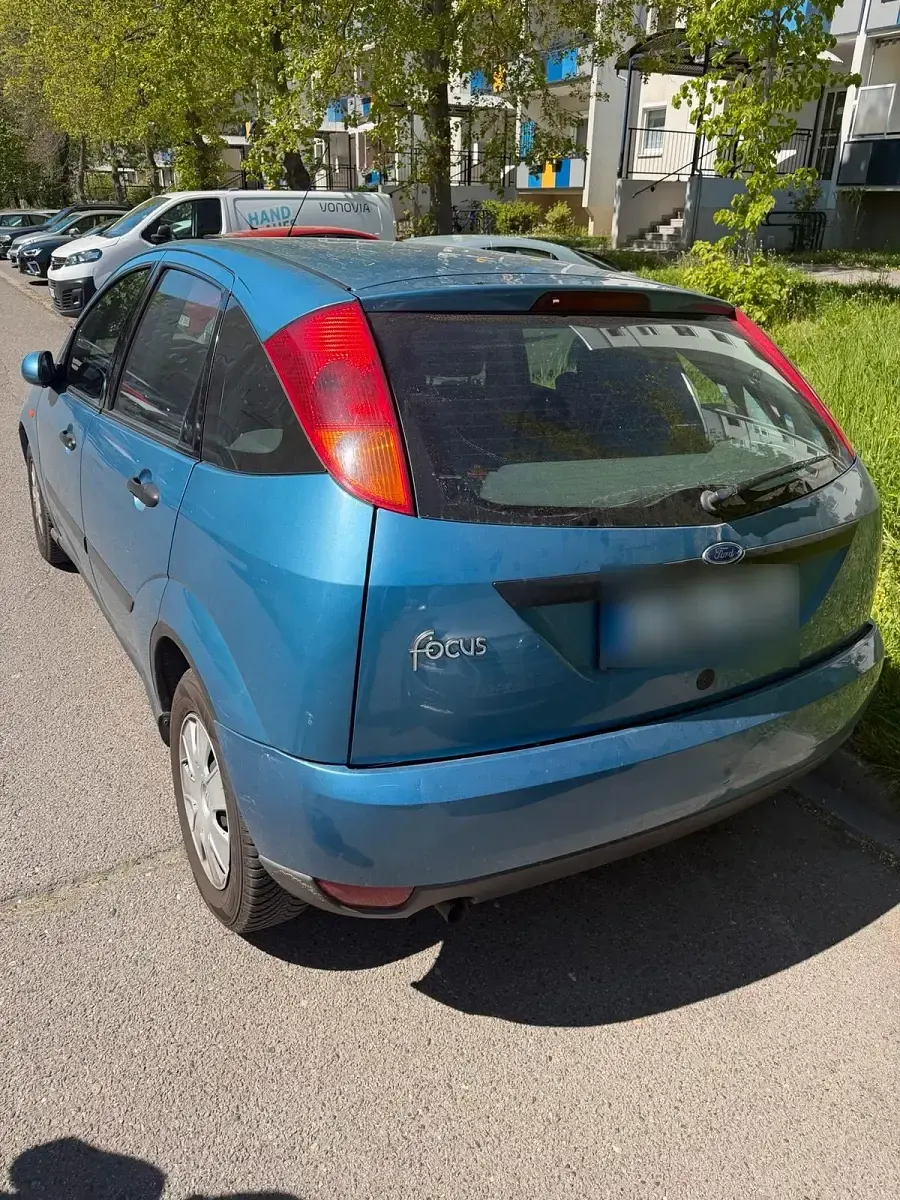 Używany Ford Focus 101 KM (74 kW) 1999 Niebieski Kombi