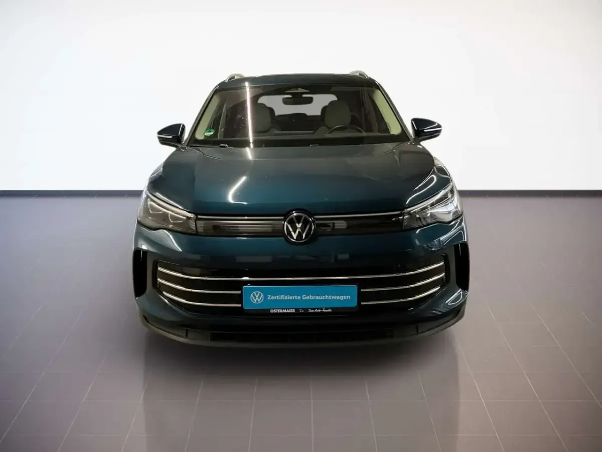 Gebraucht VW Tiguan Elegance 193 PS (141 kW) 2025 Nightshade blue SUV