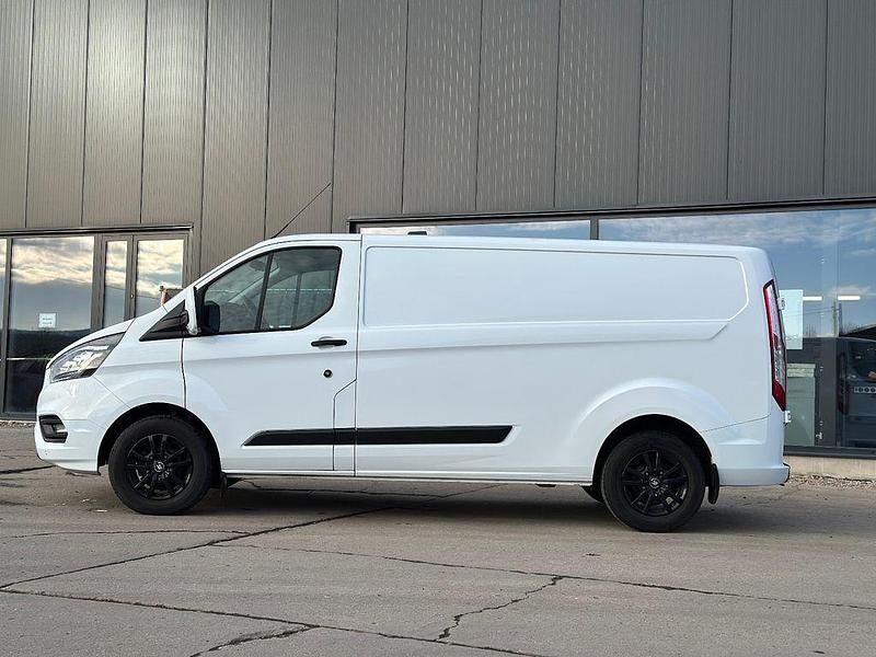 Gebraucht Ford Transit Custom 140 PS (102 kW) 2019 Frozen white Van / Kleinbus