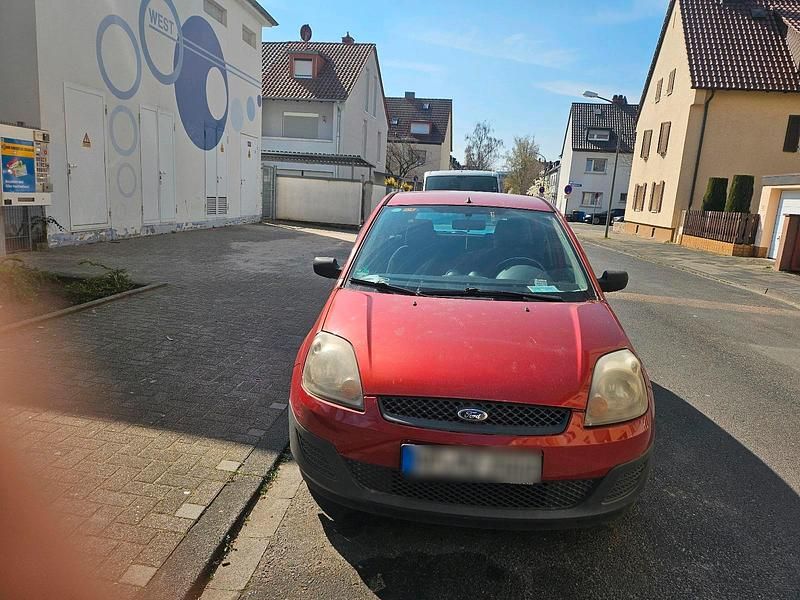 Gebraucht Ford Fiesta 75 PS (55 kW) 2005 Rot Kleinwagen