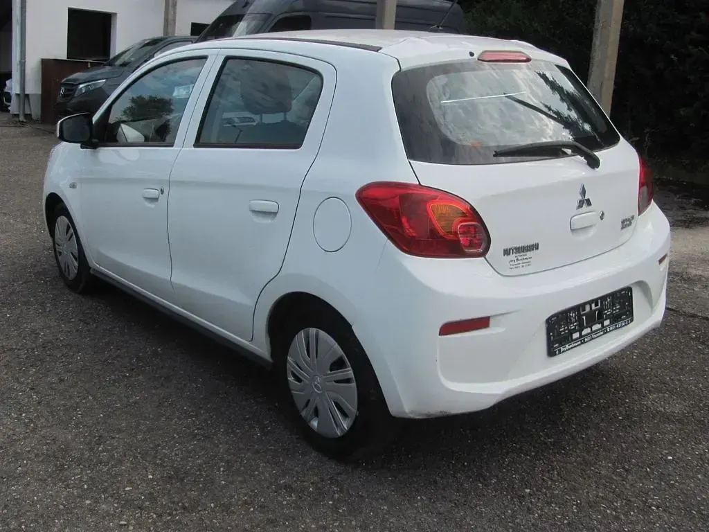 Gebraucht Mitsubishi Space Star 71 PS (52 kW) 2019 Weiß Kleinwagen