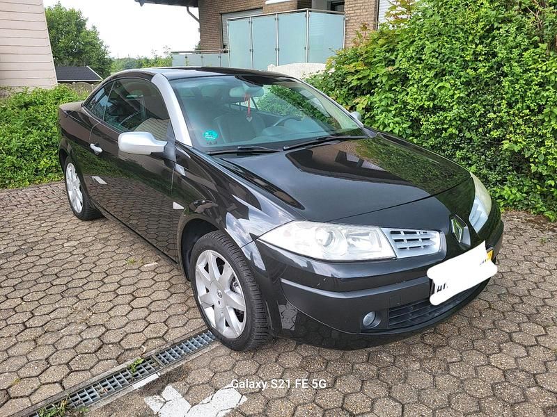 Schwarz Gebraucht 2006 Renault Mégane Cabriolet Cabrio | 3.999 € (Teuer) - Bild 1/4
