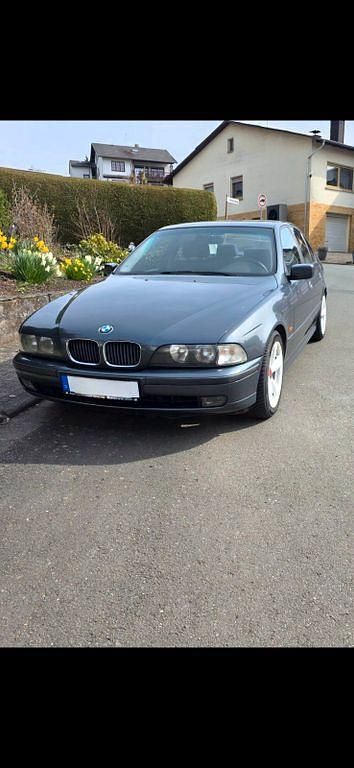 Gebraucht BMW 523 Performance 170 PS (125 kW) 1999 Schwarz Limousine