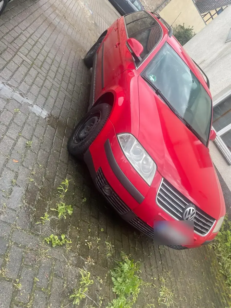 Gebraucht VW Passat 130 PS (95 kW) 2004 Rot Kombi