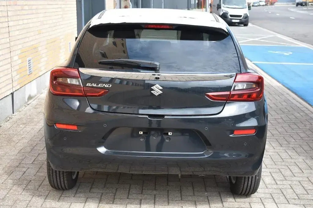 Neu Suzuki Baleno 103 PS (75 kW) 2026 Schwarz Limousine
