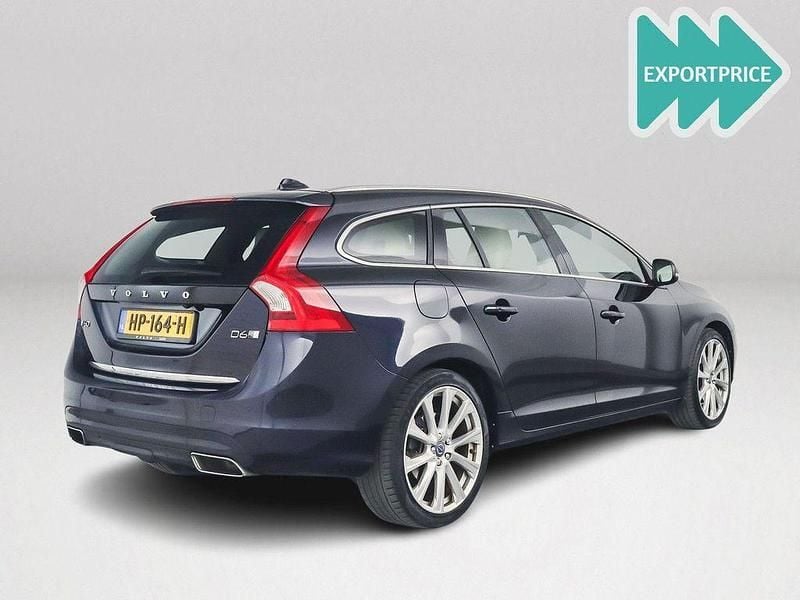 Gebraucht Volvo V60 Summum 230 PS (169 kW) 2015 Blau Kombi