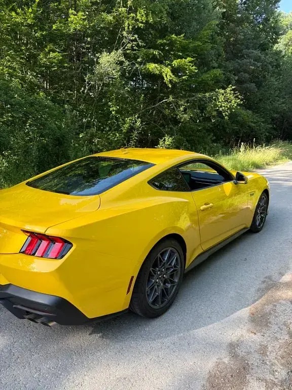 Gebraucht Ford Mustang 446 PS (328 kW) 2025 Gelb