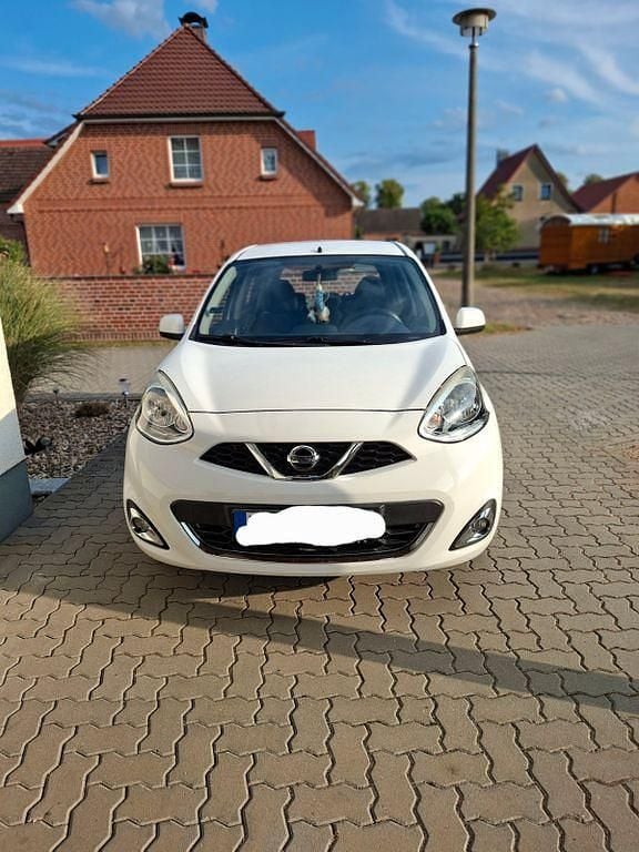 Weiß Gebraucht 2016 Nissan Micra Kleinwagen | 5.200 € (Fairer Preis) - Bild 1/4