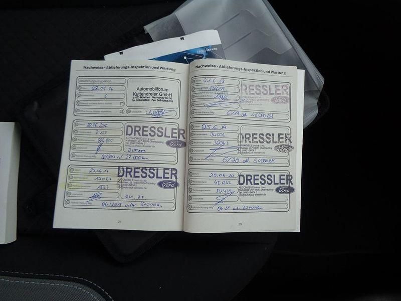 Gebraucht Ford Fiesta Trend 80 PS (58 kW) 2015 Schwarz Kleinwagen