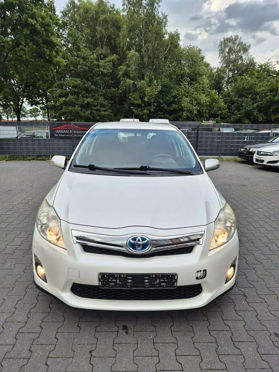 Gebraucht Toyota Auris 99 PS (72 kW) 2012 Weiß Limousine