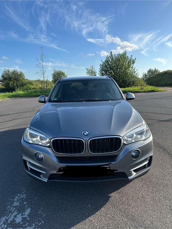 Grau Gebraucht 2016 BMW X5 Comfort Edition SUV | 16.700 € (Guter Preis) - Bild 1/4