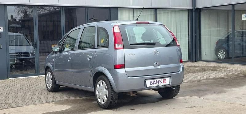 Gebraucht Opel Meriva 101 PS (74 kW) 2005 Silber Van / Kleinbus