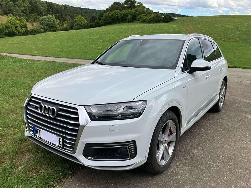 Weiß Gebraucht 2016 Audi Q7 SUV | 29.000 € (Guter Preis) - Bild 1/4