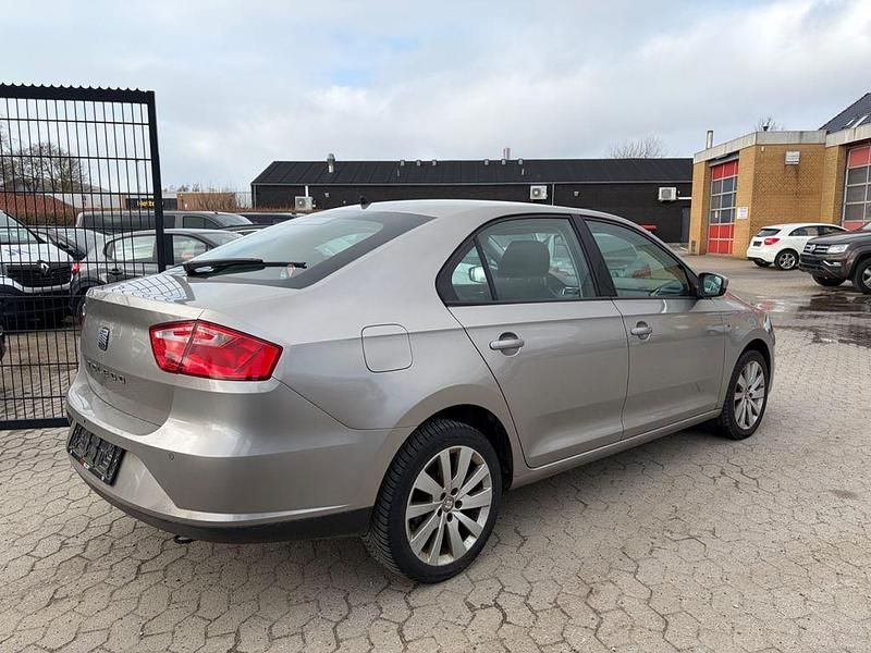 Gebraucht Seat Toledo 105 PS (77 kW) 2013 Beige Kleinwagen