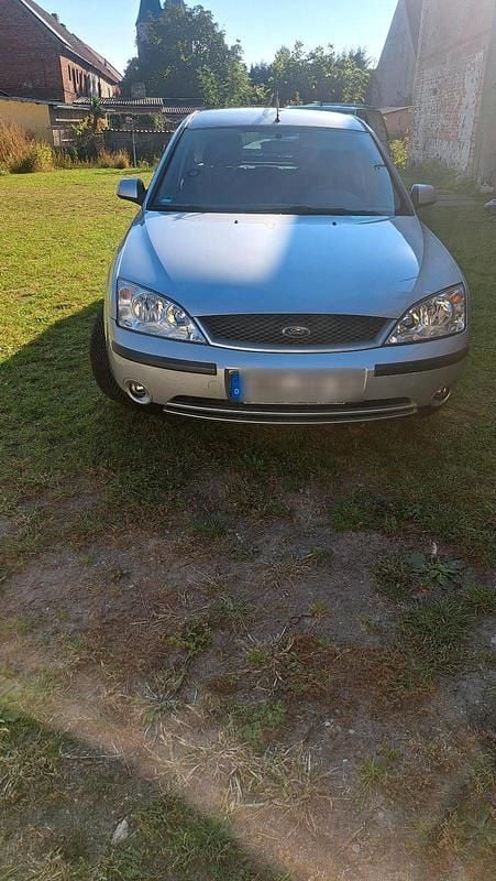 Silber Gebraucht 2000 Ford Mondeo Limousine | 990 € (Guter Preis) - Bild 1/4