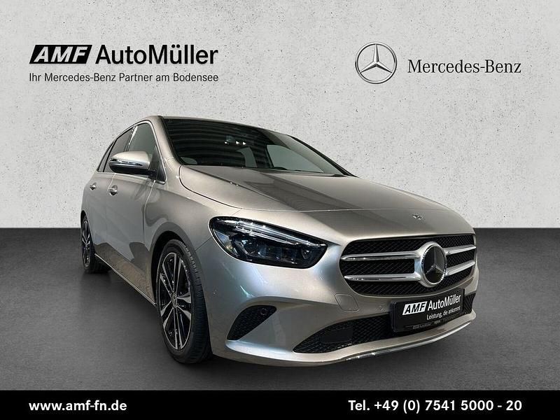 Mojavesilber Gebraucht 2019 Mercedes B220 Progressive Van / Kleinbus | 26.900 € (Etwas zu teuer) - Bild 1/4