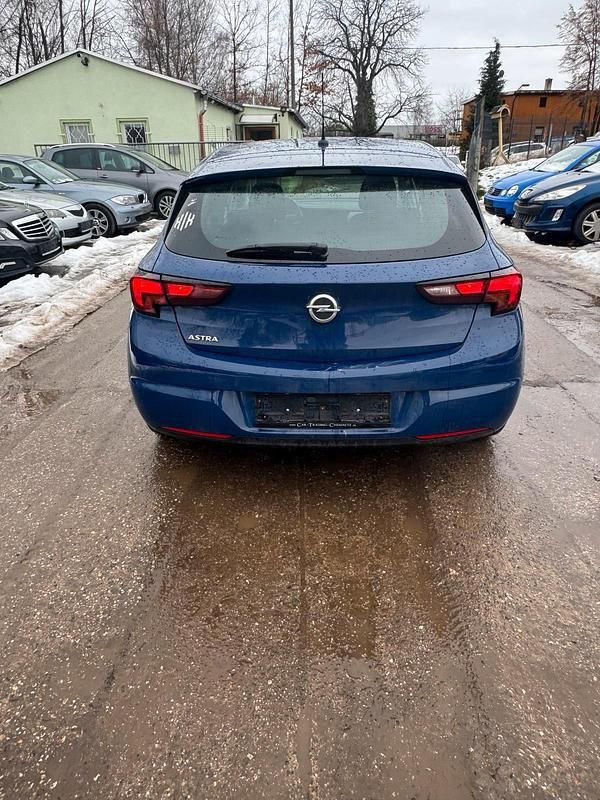 Gebraucht Opel Astra 110 PS (80 kW) 2019 Blau Limousine