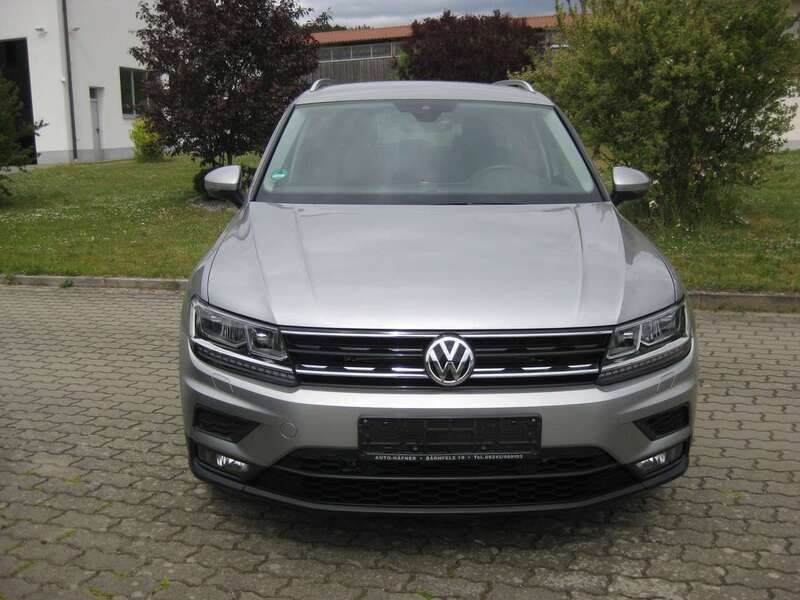 Tungsten silver metallic Gebraucht 2018 VW Tiguan Join SUV | 20.890 € (Superpreis) - Bild 1/4