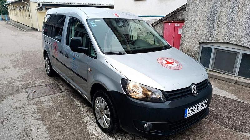 Gebraucht VW Caddy Maxi 140 PS (102 kW) 2013 Silber Van / Kleinbus