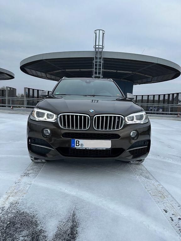 Gebraucht BMW X5 M50 Sport Line 381 PS (280 kW) 2015 Braun SUV
