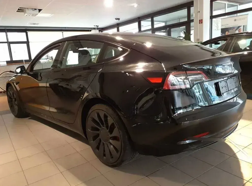Brugt Tesla Model 3 Performance 392 kW (534 HK) 2022 Sort Sedan