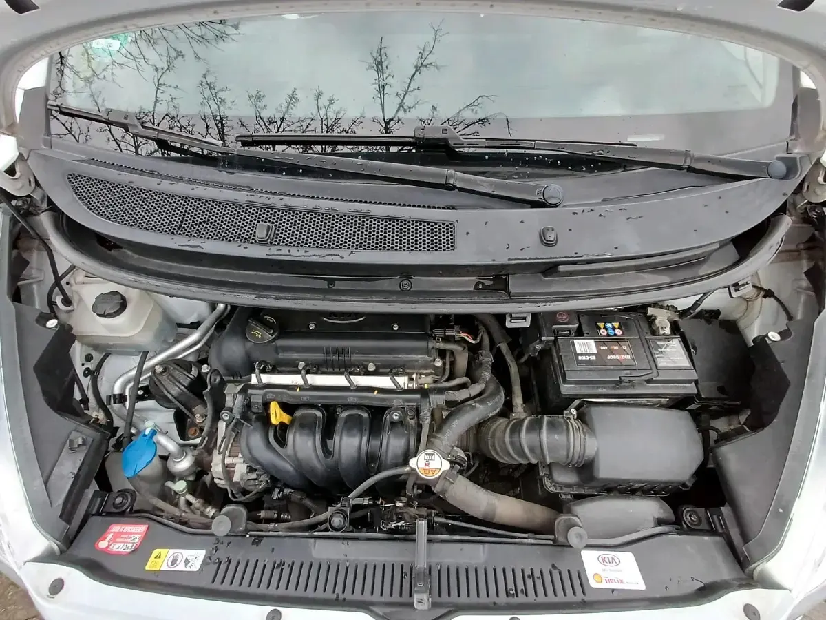 Gebraucht Kia Venga 90 PS (66 kW) 2014 Weiß Kleinwagen