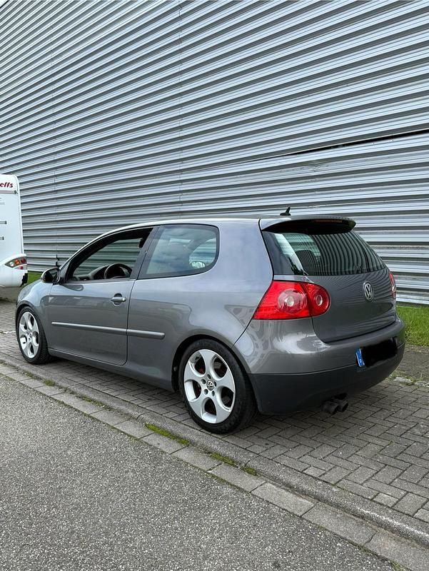Gebraucht VW Golf GTI 200 PS (147 kW) 2005 Grau Coupé