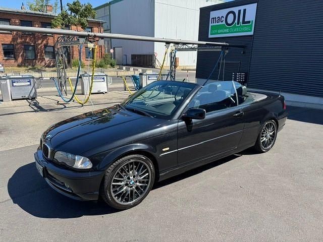 Second-hand BMW 330 Performance 231 CP (169 kW) 2000 Negru Cabrio