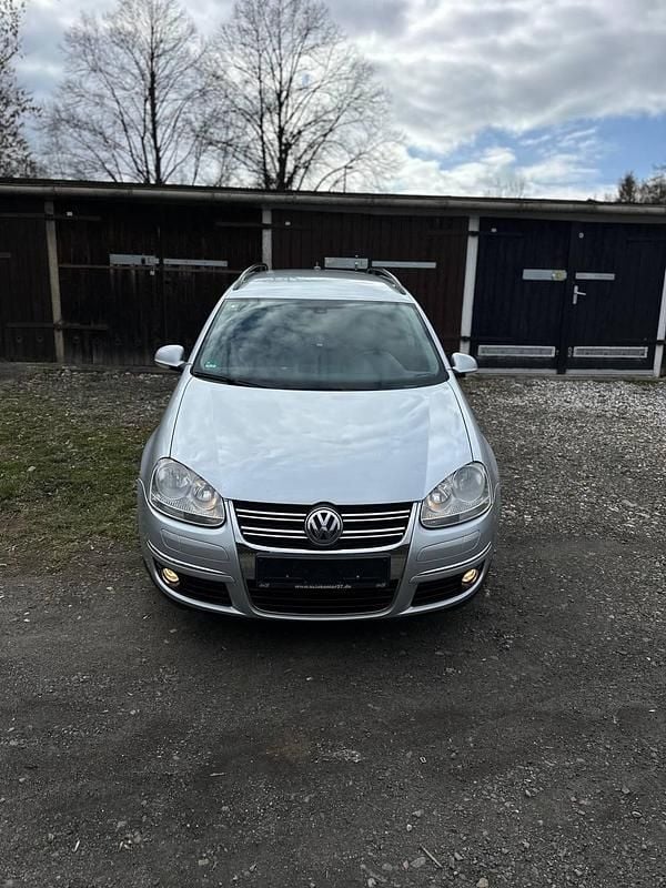 Gebraucht VW Golf V 105 PS (77 kW) 2008 Silber Kombi