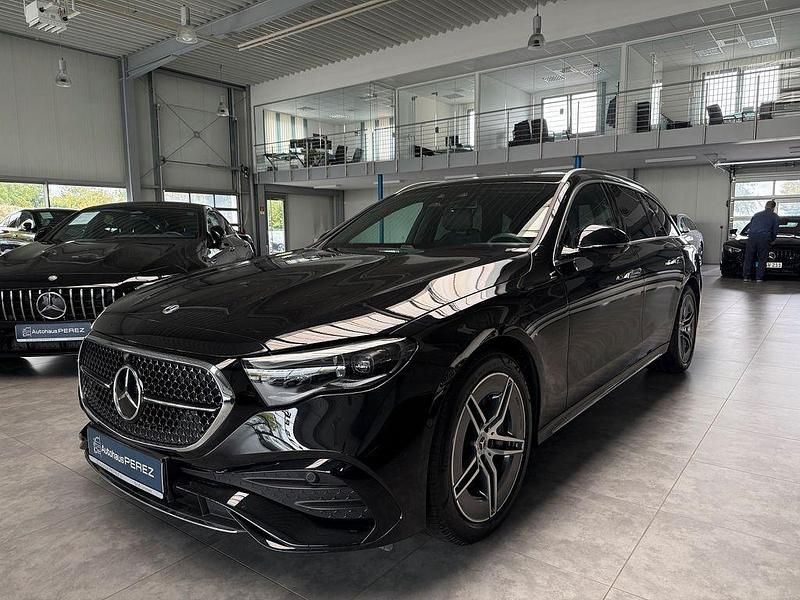 Gebraucht Mercedes E220 AMG 197 PS (144 kW) 2024 Schwarz Kombi