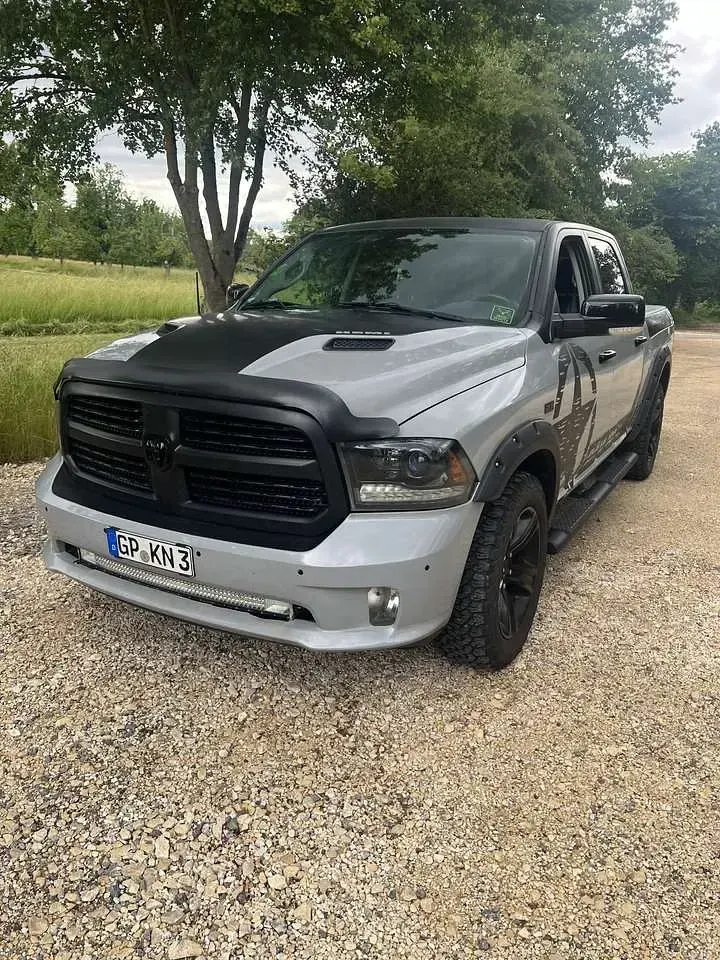 Gebraucht Dodge Ram 401 PS (294 kW) 2015 Schwarz