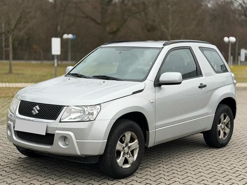 Gebraucht Suzuki Grand Vitara 106 PS (77 kW) 2007 Silber SUV