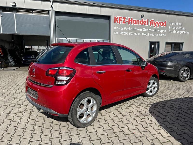 Gebraucht Citroën C3 Exclusive 99 PS (72 kW) 2017 Rot Kleinwagen