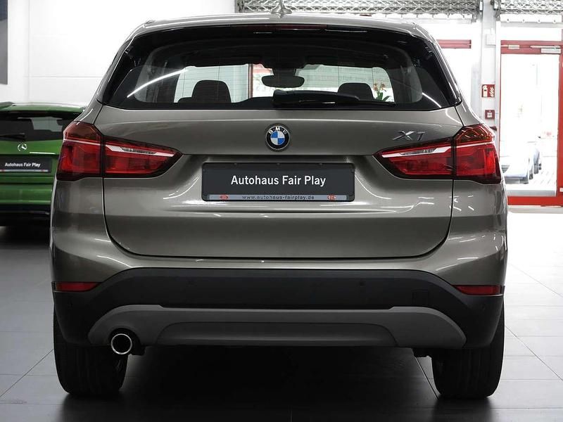 Gebraucht BMW X1 150 PS (110 kW) 2016 Silber SUV