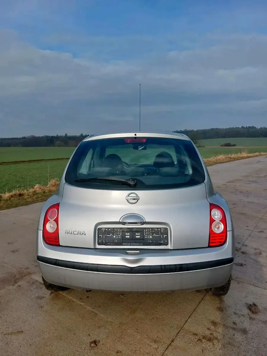 Gebraucht Nissan Micra 65 PS (47 kW) 2006 Silber Kleinwagen