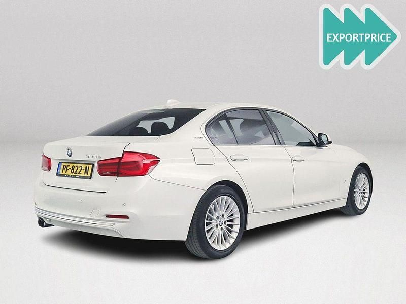 Gebraucht BMW 330e Executive 252 PS (185 kW) 2017 Weiß Limousine