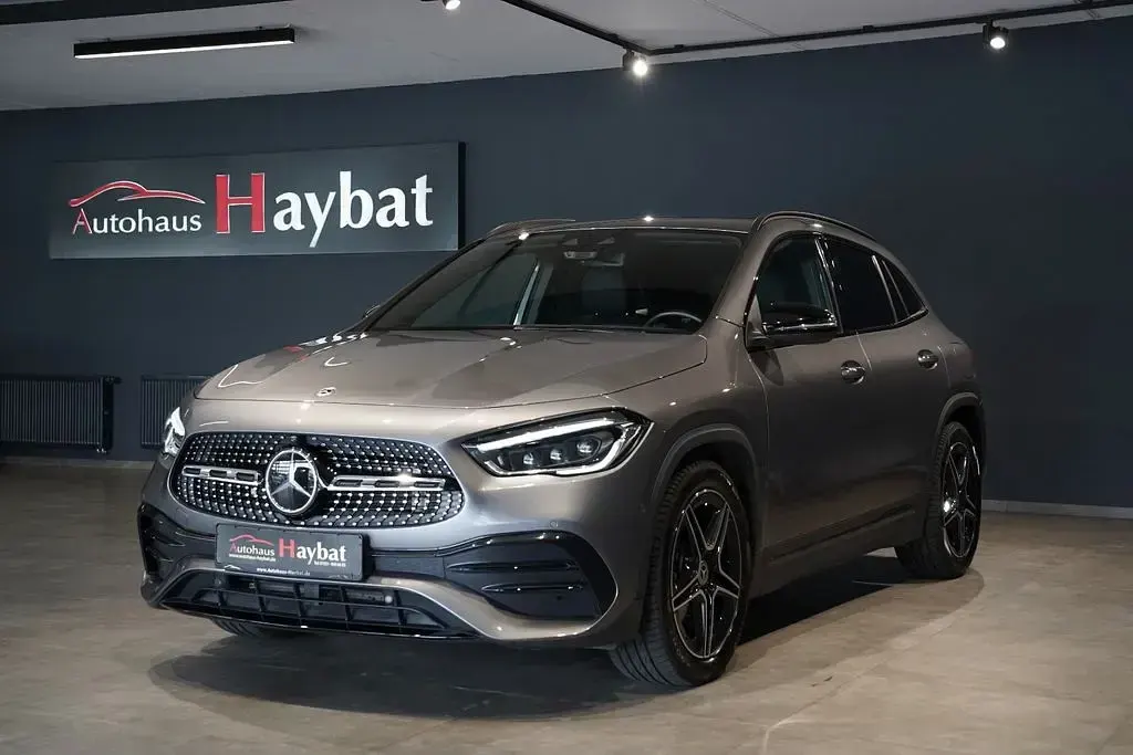 Gebraucht Mercedes GLA220 AMG 190 PS (139 kW) 2021 Grau SUV
