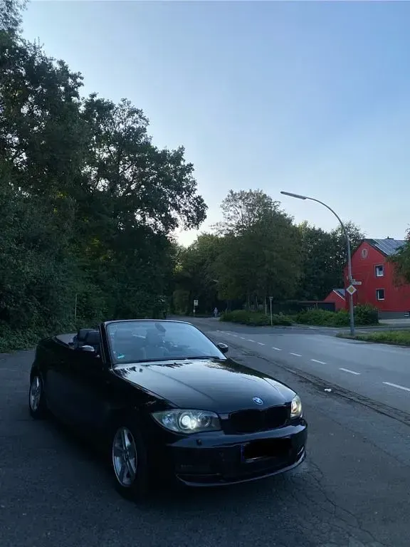 Gebraucht BMW 120 Cabriolet 170 PS (125 kW) 2008 Schwarz Cabrio