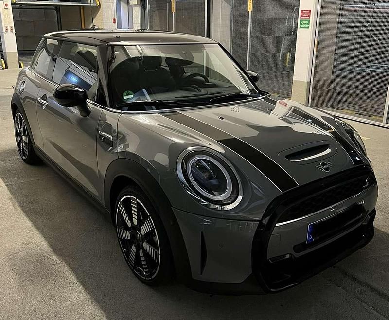 Gebraucht 2022 Mini Cooper S Classic Kleinwagen | 26.500 € (Fairer Preis) - Bild 1/4