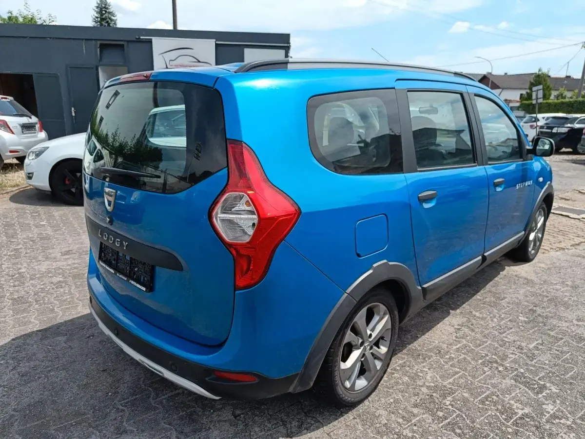 Gebraucht Dacia Lodgy Stepway 116 PS (85 kW) 2015 Blau Van / Kleinbus
