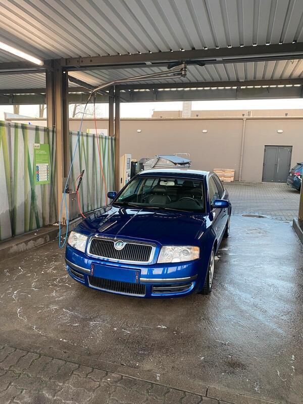 Blau Gebraucht 2005 Skoda Superb Limousine | 5.100 € (Etwas zu teuer) - Bild 1/4
