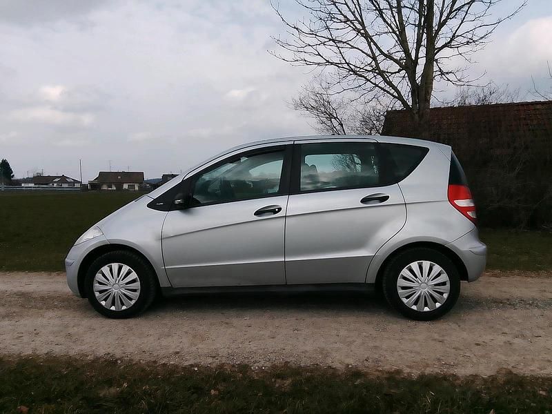 Usata Mercedes A150 2004 Argento Utilitaria