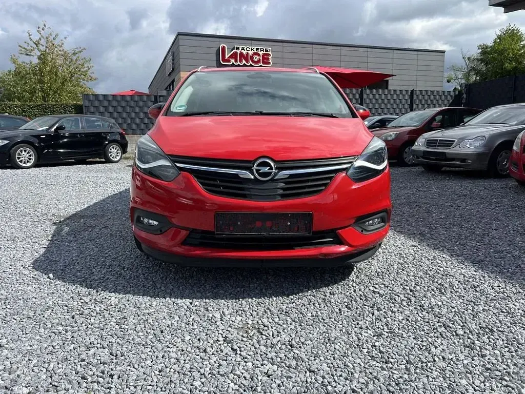 Gebraucht Opel Zafira Innovation 136 PS (100 kW) 2016 Rot Van / Kleinbus
