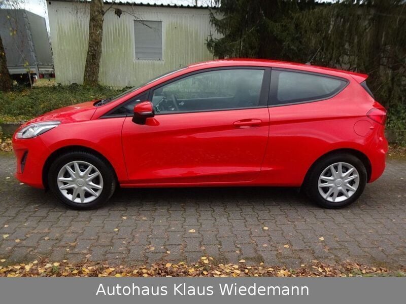 Gebraucht Ford Fiesta Trend 71 PS (52 kW) 2018 Rot Kleinwagen