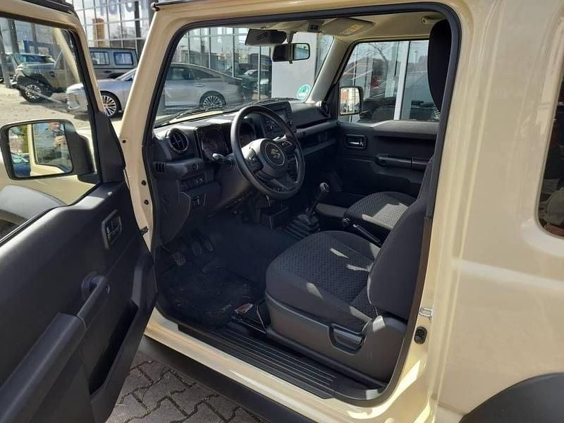 Gebraucht Suzuki Jimny 102 PS (75 kW) 2023 Schwarz SUV