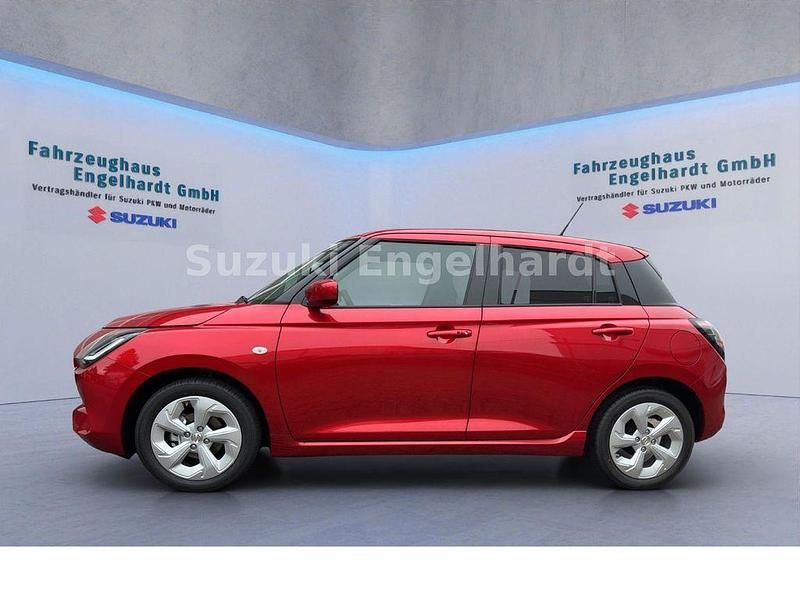 Neu Suzuki Swift Comfort 83 PS (61 kW) 2025 Rot Kleinwagen